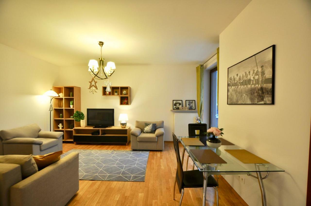 Mlociny Metro Apartment Warszawa Exteriör bild