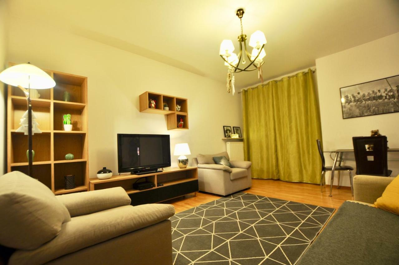 Mlociny Metro Apartment Warszawa Exteriör bild